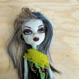 Monster High Frankie Stein Doll 2008 frankenstein